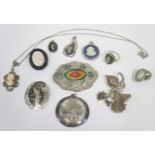 A Selection of Victorian and later Jewellery