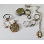 A 9ct Gold Photograph Fog, damaged 9ct gold and amethyst ring, watch, etc.