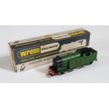 A Wrenn Railways OO/HO Gauge W2217 0-6-2 Tank LNER Green 9522. Excellent+ in box with packing rings,