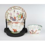 18th Century Chinese Porcelain Tea Bowls and a saucer. A/F