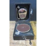 A DECCA 22 Wind-Up Gramophone. Needs attention