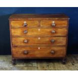 A Victorian Mahogany Chest of Drawers, 115(w) x 99(h) x 53(d) cm