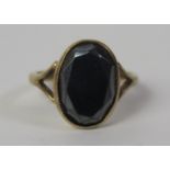 A 9ct Gold and Hemmatite Ring, size L.5, 3.2g