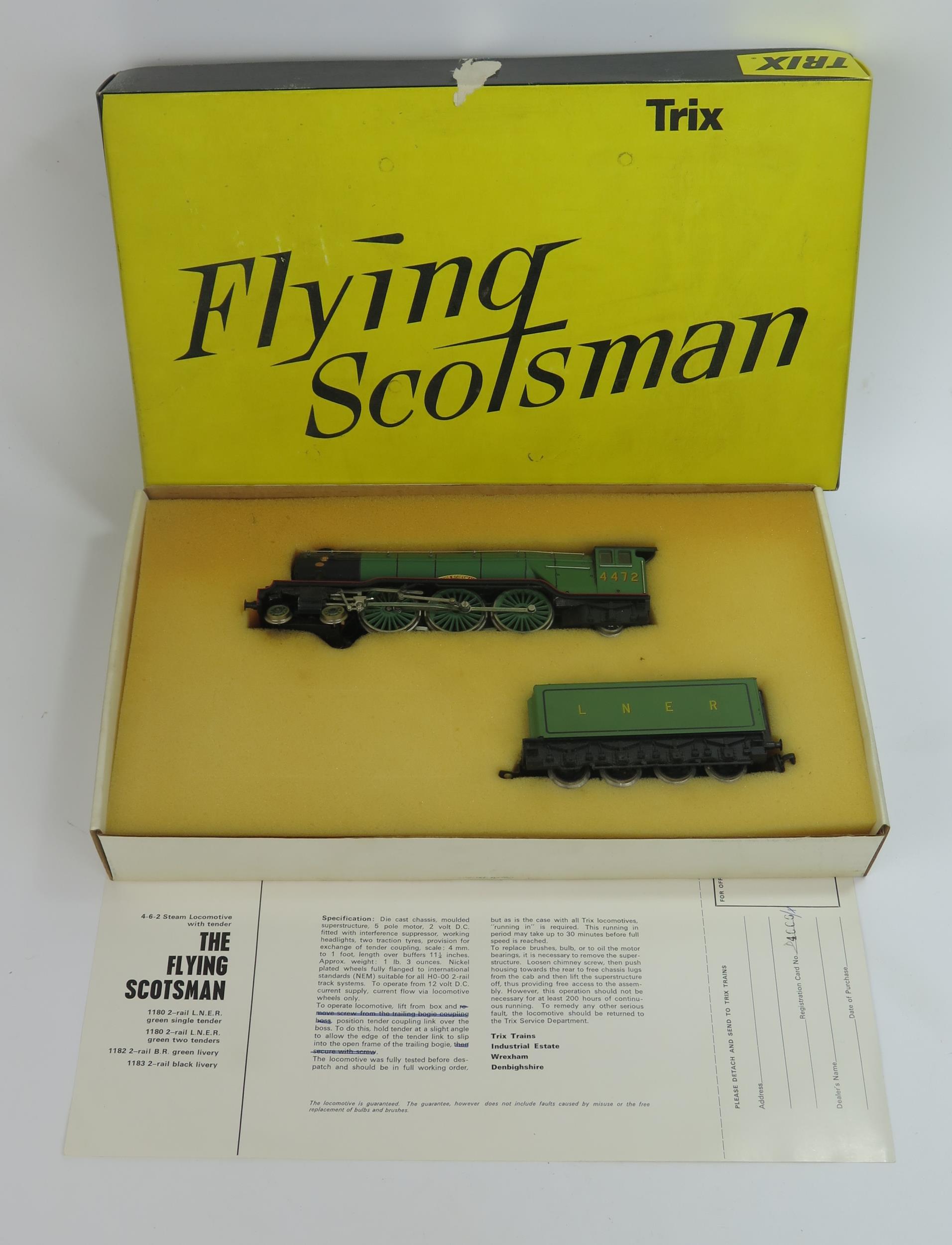 A Trix OO Gauge Flying Scotsman 4-6-2 Loco with Tender LNER 4472, excellent (needs cleaning) in