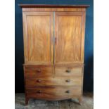 A Victorian Mahogany Linen Press (h.w.d: 200x128x59cm)