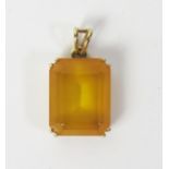 A 9ct Gold Mounted Citrine? Pendant, 28mm drop, 4.3g