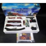 Hornby OO Gauge Harry Potter and The Prisoner of Azkaban Hogwarts Express Electric Train Set - as