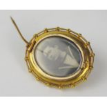 10ct Gold and Pearl Memorial Brooch with glass back, 42x36mm, 15.9g