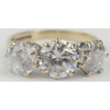 9ct Gold Three Stone Ring, size O, 3.7g