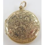 Antique 9ct Gold Hinged Locket with chased foliate decoration, 26mm diam., Birmingham 1909, 4.7g