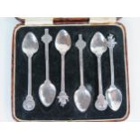 A set of six Arts and Crafts Celtic teaspoon, Chester 1937, Stienhart and Co., cased.