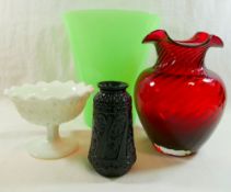 A Victorian hand blown uranium jade glass vase, 22.