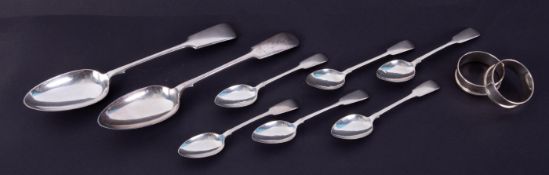 A set of six Victorian silver teaspoons and a pair of silver napkin rings (boxed), 2.74oz,