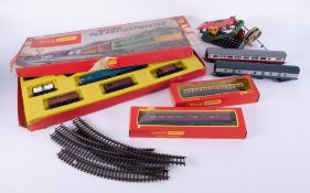 Tri-ang Hornby electric train set, together with loose track, carriages, etc, OO gauge, also a