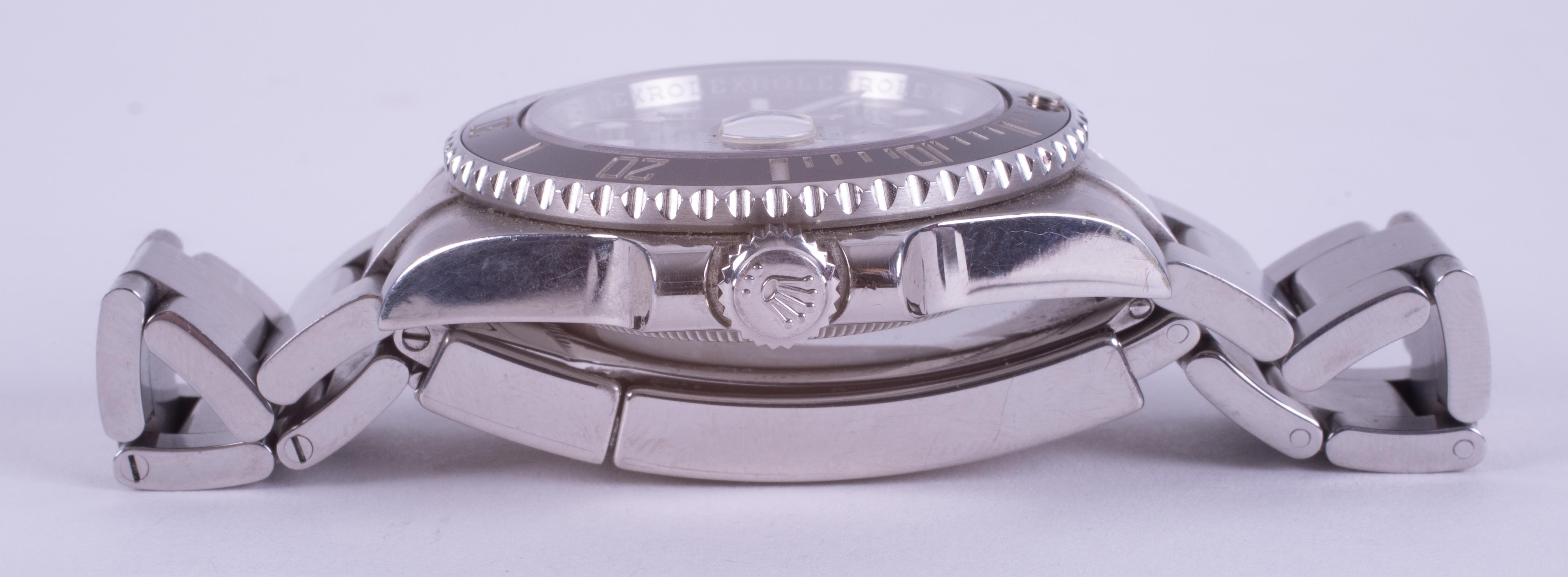 Rolex, a gent's Rolex Oyster Perpetual Submariner stainless steel automatic wristwatch with date - Image 5 of 7