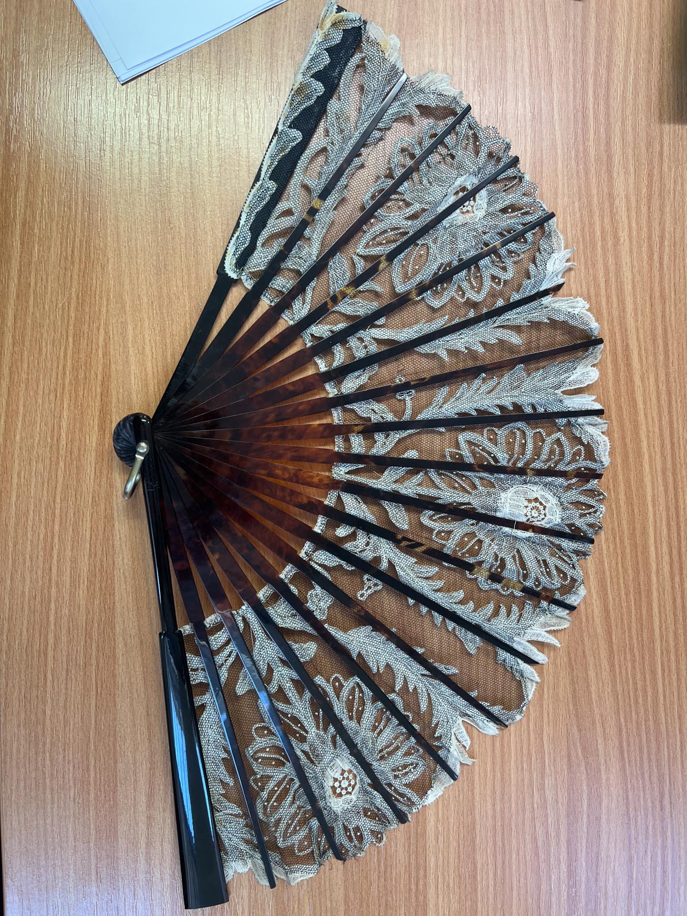 A collection of silver plated wares together with four fans. - Image 6 of 6