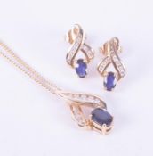 A set comprising of a 9ct yellow gold pendant set with an oval cut sapphire, approx. 0.38 carats &