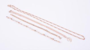 A mixed lot of 9ct yellow gold to include a 21" curb chain, a 16" open link chain with a letter D