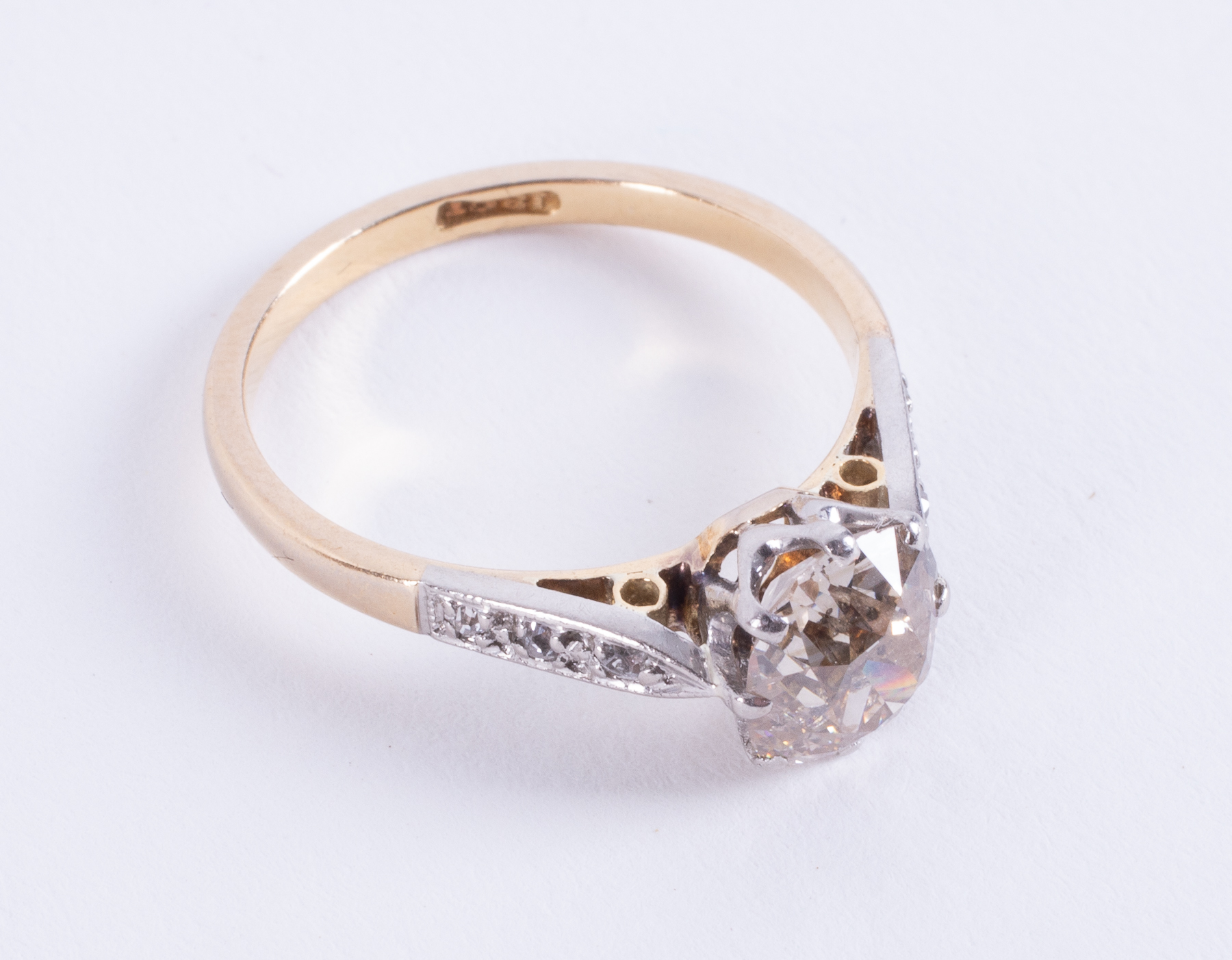 An antique 18ct yellow gold & platinum ring set with a central old oval cut diamond, - Image 2 of 2