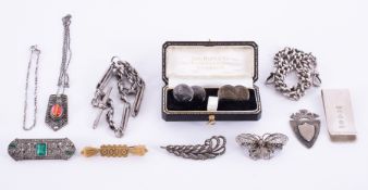 An interesting mixed lot of silver jewellery items to include a silver money clip with Birmingham,