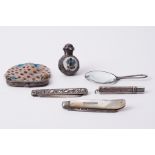 Silver mounted bead purse, silver magnifier, three various fruit knives and a silver and enamelled
