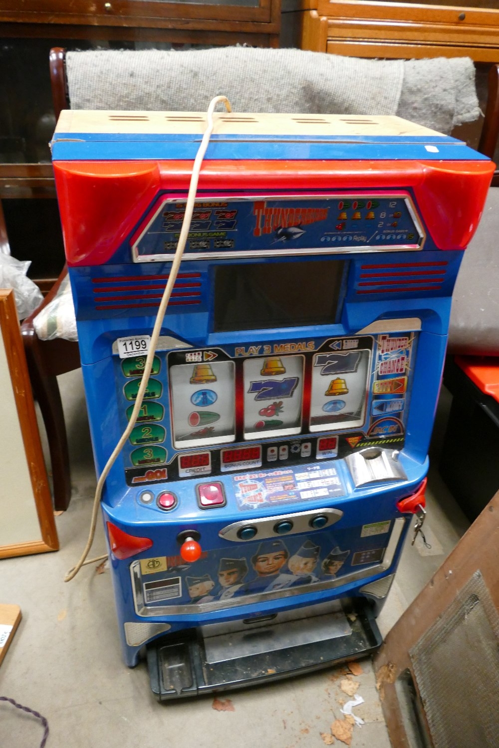 Electronic Thunderbirds Theme One Armed Bandit Gamble Machine: