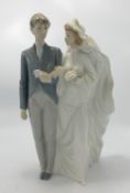 Lladro Nao Large Figure of a Bride & Groom, H32cm.