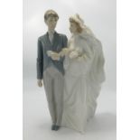 Lladro Nao Large Figure of a Bride & Groom, H32cm.