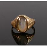 9ct gold ring set with oval opal stone: Stone at fault. Size L, 4.9g.