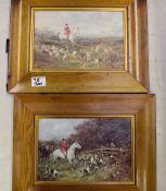Two vintage framed hunting prints: 37.5cm x 29cm (2).