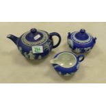 Early Wedgwood Blue Dip Tea Service: height of teapot 12cm(3)