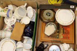 A mixed collection of items to include: Wedgwood Wild Strawberry clock, mixed tea ware items, 2