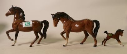 Beswick Stocky Jogging Brown horse: ( 2 legs A/F) together with a small Stretched foal ( 1 leg A/