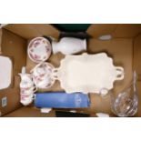 A mixed collection of items to include: creamware platter, Royale Stratford tea ware, Aynsley vase