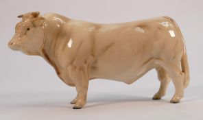 Beswick Charolais bull 2463A: tiny chip to tip of horn