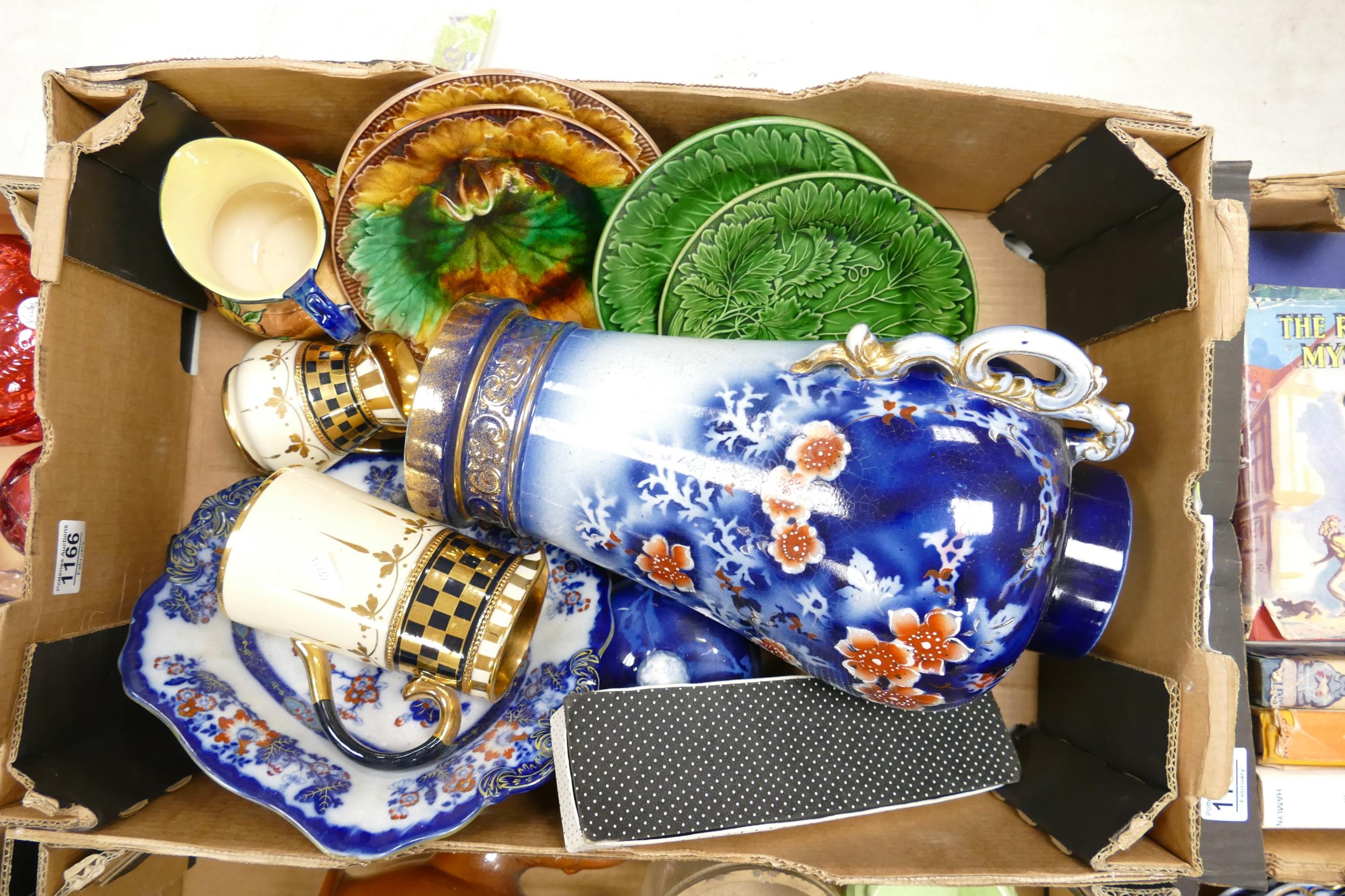 A mixed collection of items to include: Wedgwood plates, Decorative large vase, Gibson gilt