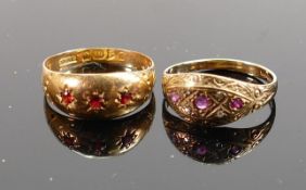 Antique 18ct gold ring set with 3 red stones, 1.6g: and a similar 9ct ring, 1.8g.(2)