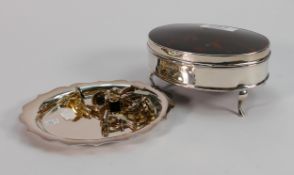 Silver footed oval box: hallmarked for Birmingham 1922 with tortoise shell lid together with