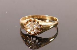 18ct gold diamond cluster ring, size O, 2.3g: