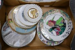 A mixed collection of items to include Royal Doulton series ware plates: similar and embossed