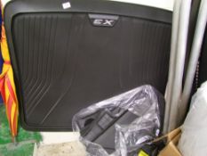 BMW X3 boot liner and foot mats: (5)