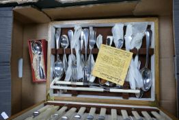 Oak Cased Cutlery Canteen & Similar Boxed Spoon set: