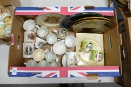 A mixed collection of items to include: Royal & Political Commemorative items etc