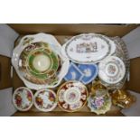A mixed collection of items to include: Royal Albert, Wedgwood Jasperware, Copeland Spode plates,