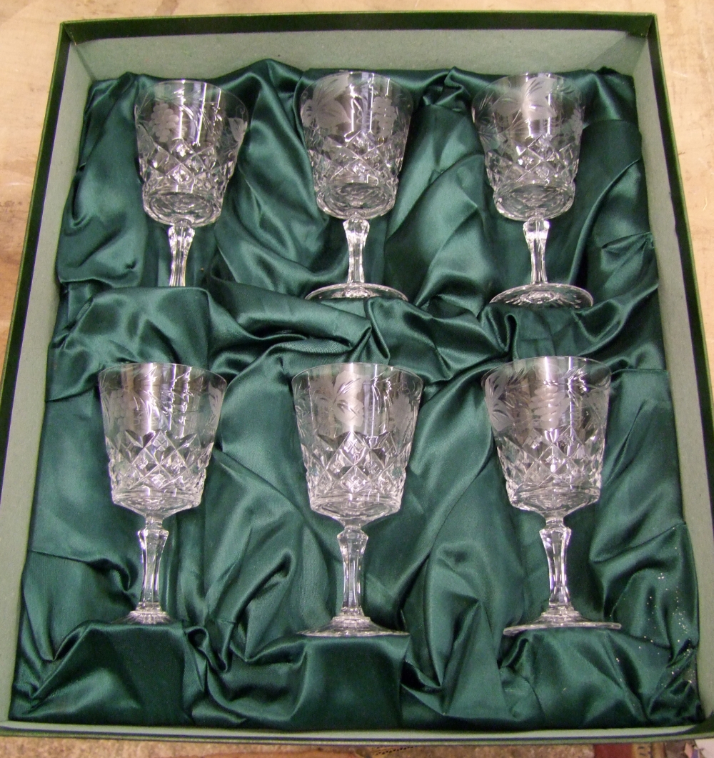 Royal Doulton Set of 6 Crystal Wine Glasses: (Boxed)