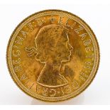 22ct gold Full Sovereign dated 1967: In excellent condition.