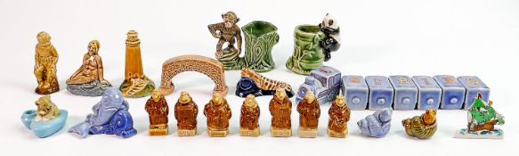 A collection of Wade pottery: Including Whimsies, KP friars, alphabet train, Snippet, Aquarium