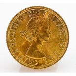 22ct gold Full Sovereign dated 1963: In excellent condition.