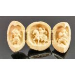 18/19th century Dieppe carved Ivory Triptych with Napoleonic scene: Diameter 5cm. Please note that