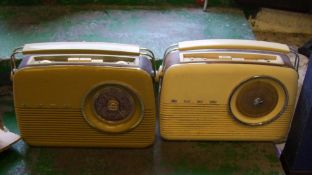 2 x vintage Bush radios: